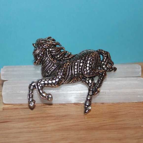 Silver Tone Horse Pin Brooch - Picture 4 of 4